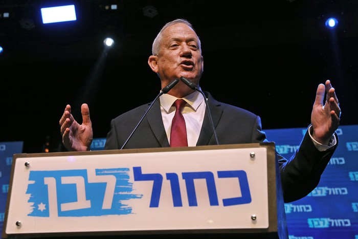 Benny Gantz, durante un acto en la sede de la coalición Azul y Blanco, el 18 de setiembre, en de Tel Aviv.   · Foto: Gali Tibbon, AFP