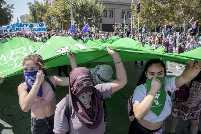 Protestas durante la huelga nacional de mujeres, el 9 de marzo de 2020, en Santiago. · Foto: Martin Bernetti / AFP