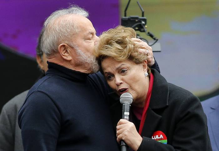 Luiz Inacio Lula da Silva y Dilma Rousseff, en San Pablo (archivo, octubre de 2022) · Foto: AFP