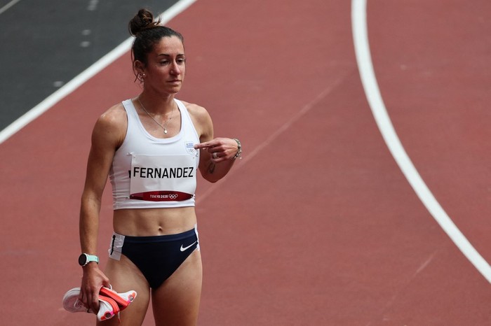 La uruguaya María Pía Fernández antes de competir por los 1.500 metros en los Juegos Olímpicos de Tokio. · Foto: Giuseppe Cacace