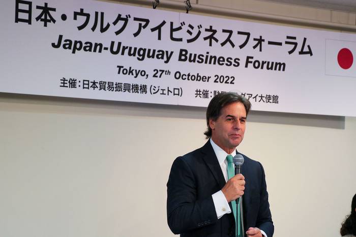 Luis Lacalle Pou, durante la participación en el seminario de negocios Japan-Uruguay Business Forum, el 27 de octubre, en Tokio. Foto: Antonio Hermosín, EFE
