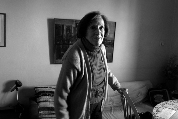 Nelda González en su departamento del piso catorce; vive en el Salvo desde hace treinta años. · Foto: S/D autor