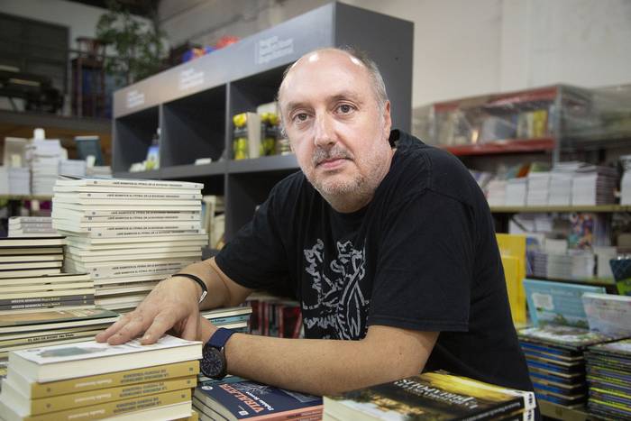 Foto principal del artículo 'Todos los libros: La principal distribuidora de Montevideo cumplió 40 años'