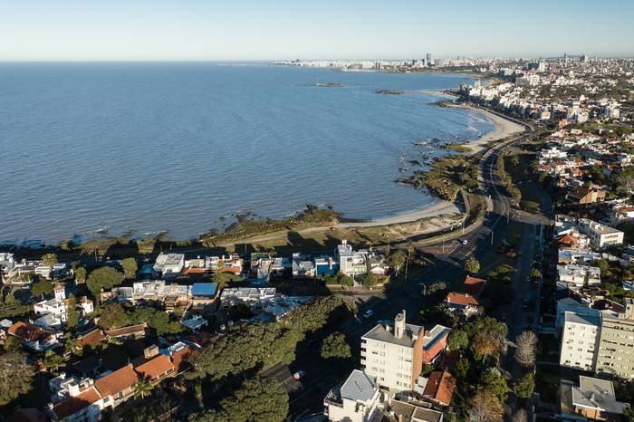 Vista aérea de Punta Gorda, Montevideo. · Foto: Nicolás Celaya, adhocfotos