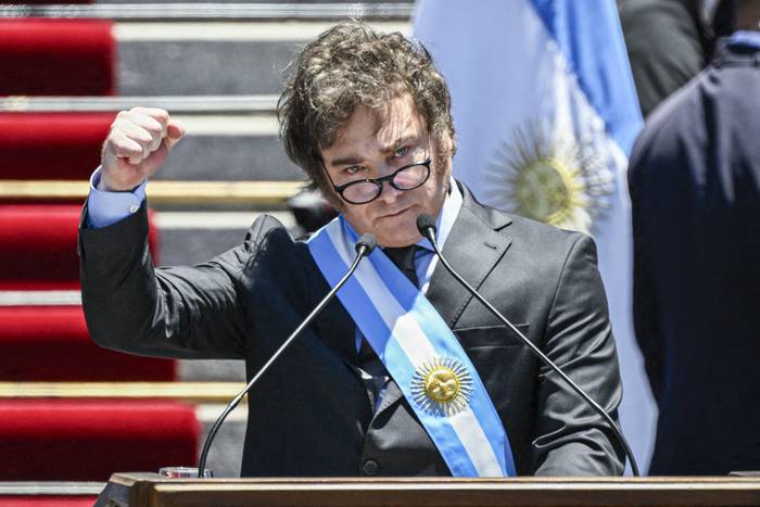 Javier Milei, el 10 de diciembre, en el Congreso, en Buenos Aires. · Foto: Luis Robayo, AFP