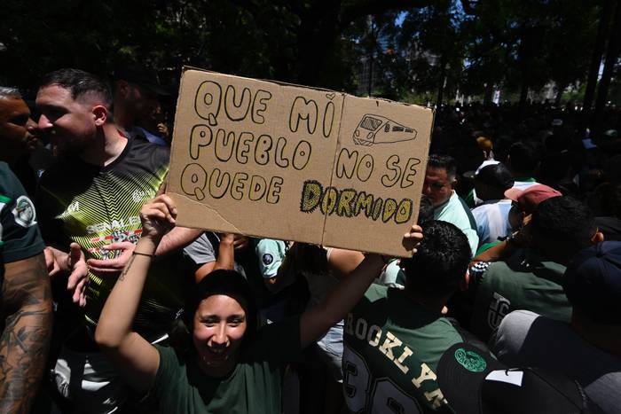 Movilización de la CGT en contra del decreto de emergencia de Javier Milei, en Buenos Aires, el 27 de diciembre de 2023. · Foto: Luis Robayo, AFP