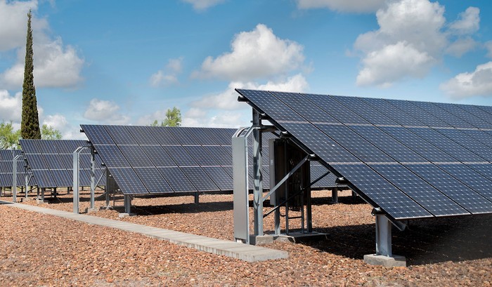Planta de energia solar fotovoltaica Asahi, en Salto (archivo, octubre de 2016). · Foto: Ricardo Antúnez, adhocFOTOS