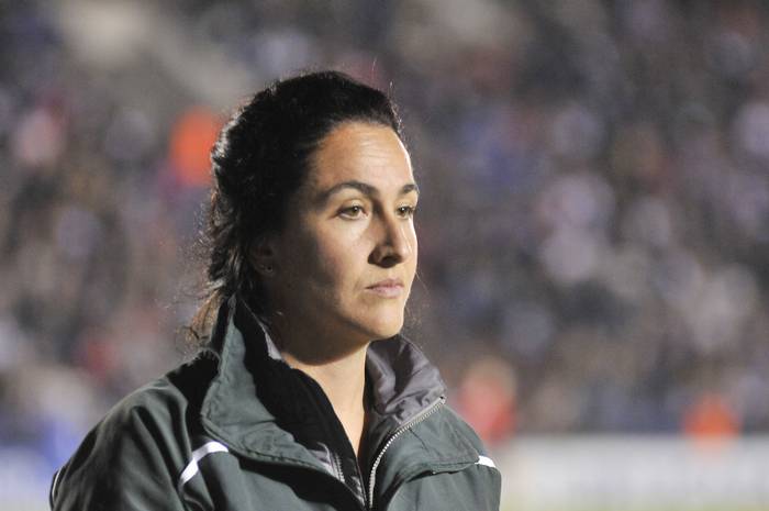 Amalia Romero, durante un partido entre Nacional y Racing (archivo, mayo de 2016). · Foto: Federico Gutiérrez