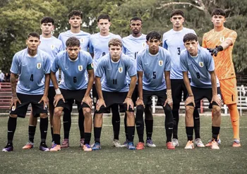 Foto principal del artículo 'Uruguay se prepara para el Sudamericano sub 17 masculino que se jugará en Paraguay' · Foto: AUF