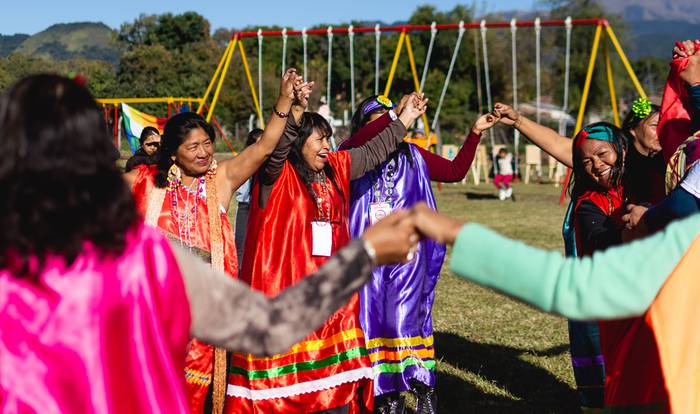 Foto principal del artículo 'Poder nombrarse: mujeres y diversidades indígenas' · Foto: Celeste Vientos