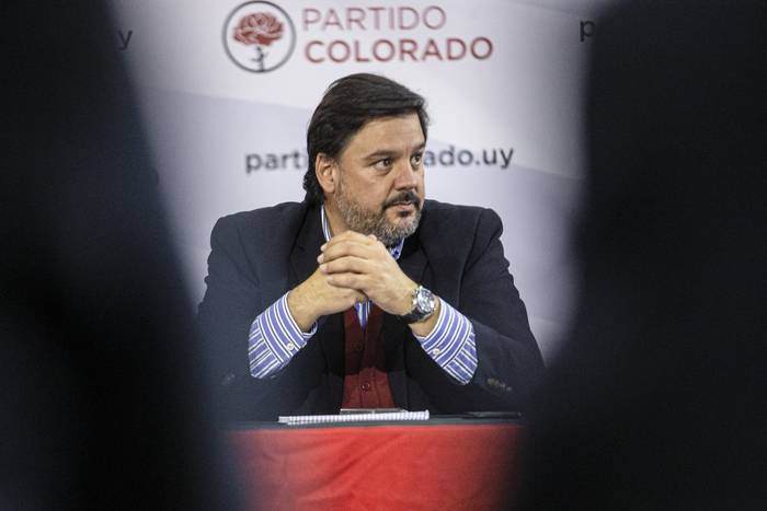 Adrián Peña, en la Casa del Partido Colorado. (Archivo, mayo de 2022) · Foto: .
