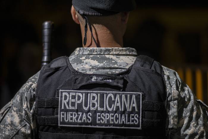 Foto principal del artículo 'Un capitán de la Guardia Republicana fue imputado por trasladar  a un narcotraficante mexicano a Cárcel Central, donde estaba Morabito' · Foto: .