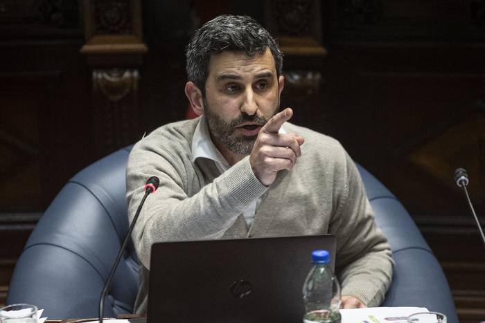 Daniel Caggiani, durante una sesión de la Cámara de Senadores en el Palacio Legislativo (archivo, agosto de 2022). · Foto: .