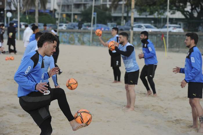 Entrenamiento de la selección de futbol playa. (archivo, agosto de 2023) · Foto: Federico Gutiérrez
