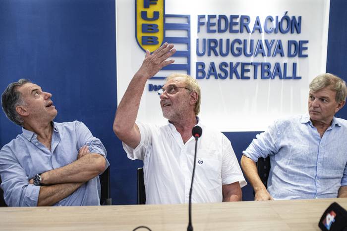 Yamandú Orsi, Ricardo Vairo y Sebastián Bauzá. · Foto: .
