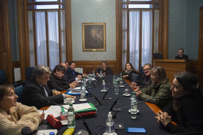 Comisión de Vivienda, durante el tratamiento de los deudores del Banco Hipotecario del Huruguay (archivo, junio de 2023). · Foto: Alessandro Maradei