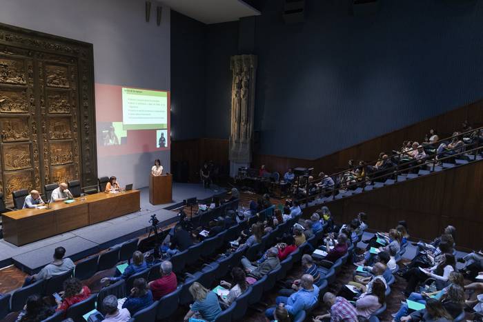 Seminario internacional sobre uso de sustancias psicoactivas, en el Salón Azul de la Intendencia de Montevideo (22.11.2023). · Foto: Ernesto Ryan