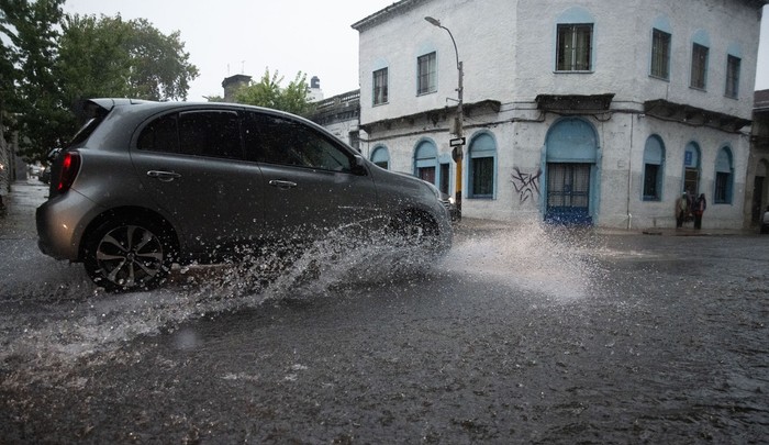 Lluvias en Montevideo, este martes. · Foto: Mara Quintero