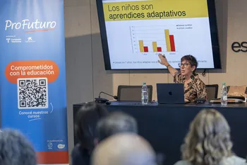Azzurra Ruggieri, el 25 de febrero, durante la charla en el Espacio Colabora, en Montevideo. · Foto: Rodrigo Viera Amaral