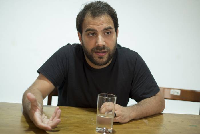 Entrevista al diputado frenteamplista Gonzalo Civila. · Foto: Pablo Vignali