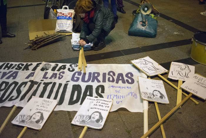 Alerta feminista, en el centro de Montevideo (archivo, setiembre de 2019). · Foto: Mariana Greif