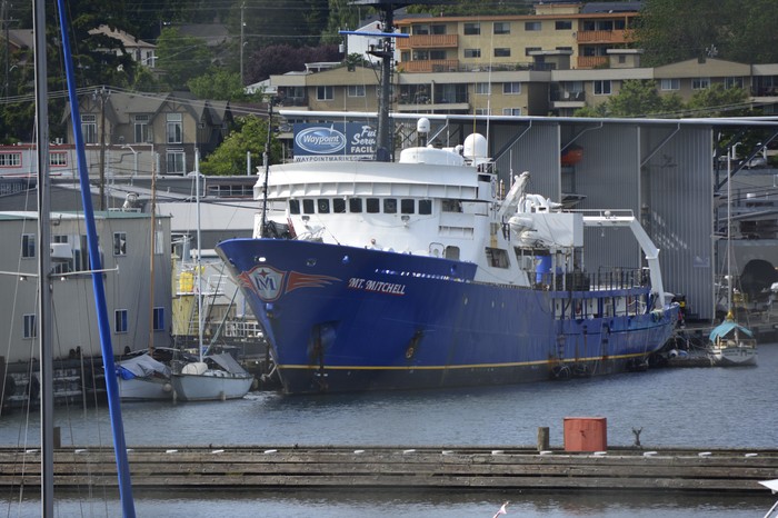 El barco Mount Mitchell en Salmon Bay, Seattle. Foto: Joe Mabel, wikipedia