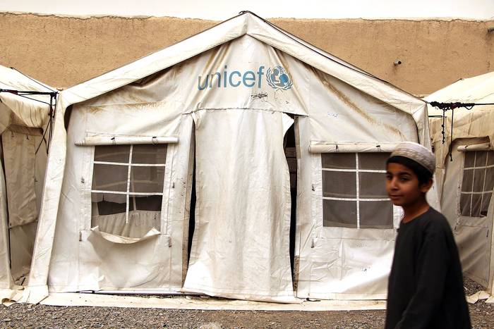 Instalación educativa de Unicef, después de que fuera cerrada el 16 de abril por directivas del gobierno talibán en Kandahar, Afganistán. · Foto: EFE