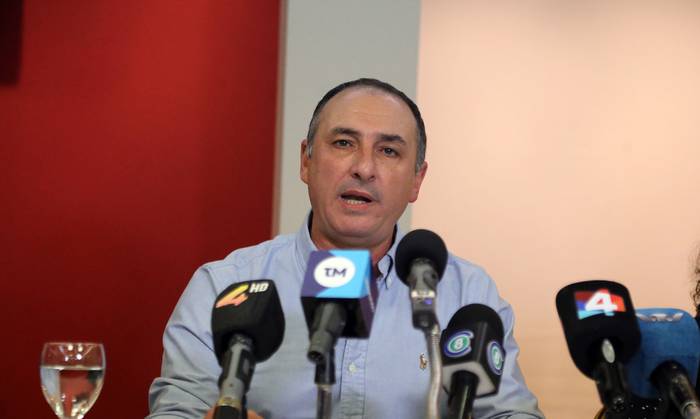 Carlos Albisu en conferencia de prensa, en Salto (07.09.2023). · Foto: Vicente Massarino
