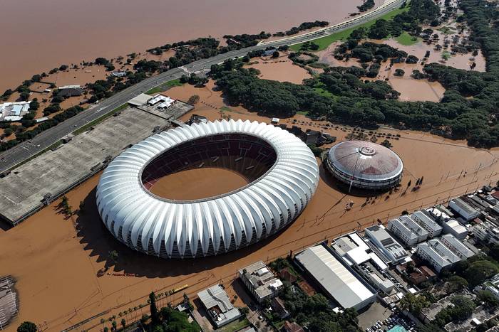 Estadio Beira-Rio inundado, este martes,  en Porto Alegre, · Foto: Anselmo Cunha, AFP