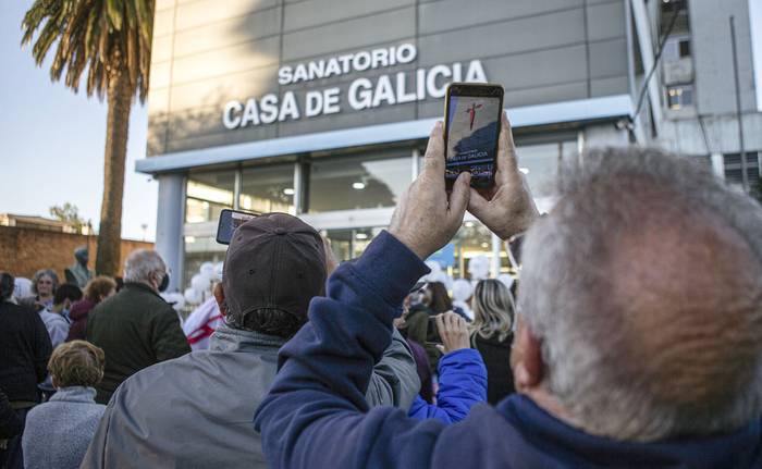 Manifestación en el cierre de Casa de Galicia, el 31 de marzo. · Foto: .