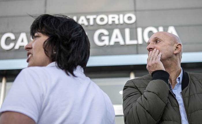 Flor Costanzo, del sindicato de Casa de Galicia, y Jorge Bermúdez, de la FUS, este martes, en la mutualista. · Foto: .