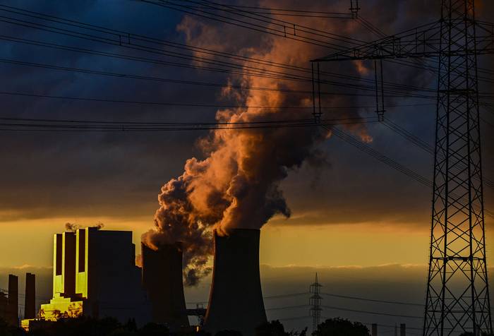 Central eléctrica de carbón, el 5 de octubre, en Neurath, Alemania. · Foto: Ina Fassbender, AFP