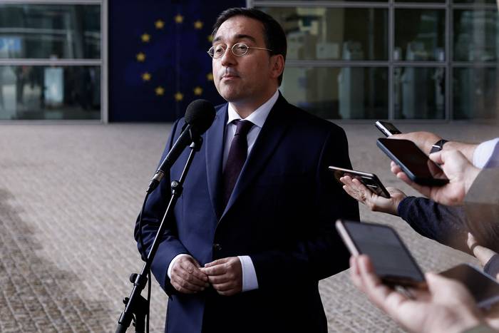 José Manuel Albares, ministro de Asuntos Exteriores de España, en Bruselas, el 16 de mayo. · Foto: Kenzo Tribouillard / AFP