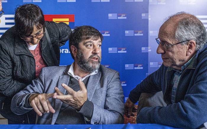Jimena Pardo, Fernando Pereira y Ernesto Murro (archivo, octubre de 2022). · Foto: .