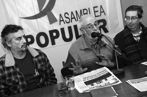 Daniel Rocca, Gonzalo Abella y Eduardo Rubio, ayer, en la sede central de la Asamblea Popular. 
