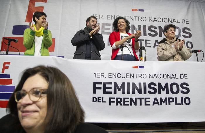 Verónica Piñeiro, Fernando Pereira, Patricia González y Margarita Percovich, en el Encuentro Nacional de Feminismos del Frente Amplio (archivo, julio de 2023). · Foto: Camilo dos Santos