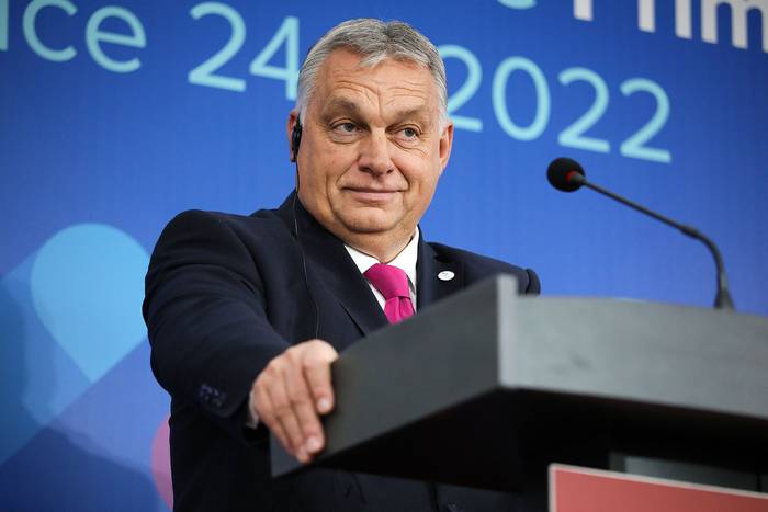 Viktor Orban, primer ministro húngaro, durante una rueda de prensa posterior a la cumbre del Grupo de Visegrad (V4) en Kosice, Eslovaquia, el 24 de noviembre de 2022. · Foto: Leszek Szymanski, EFE