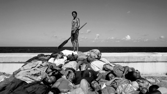 Juan de los Muertos. Dirigida por
Alejandro Brugués. Con Alexis Díaz
de Villegas, Jorge Molina, Andros
Perrugorría. Cuba/España, 2011.