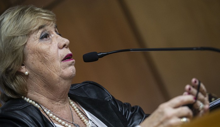 Susana Signorino, presidenta de la JUTEP, el 21 de setiembre, en conferencia de prensa en el Parlamento. · Foto: .