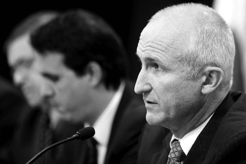 Matthew Byrne, jefe del grupo de Integridad Financiera del FMI, durante el lanzamiento de la “Estrategia nacional antilavado de activos y lucha contra el terrorismo”, ayer en la Torre Ejecutiva. 
