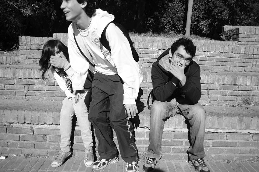 Estudiantes liceales en Parque Batlle. (archivo, mayo de 2010)