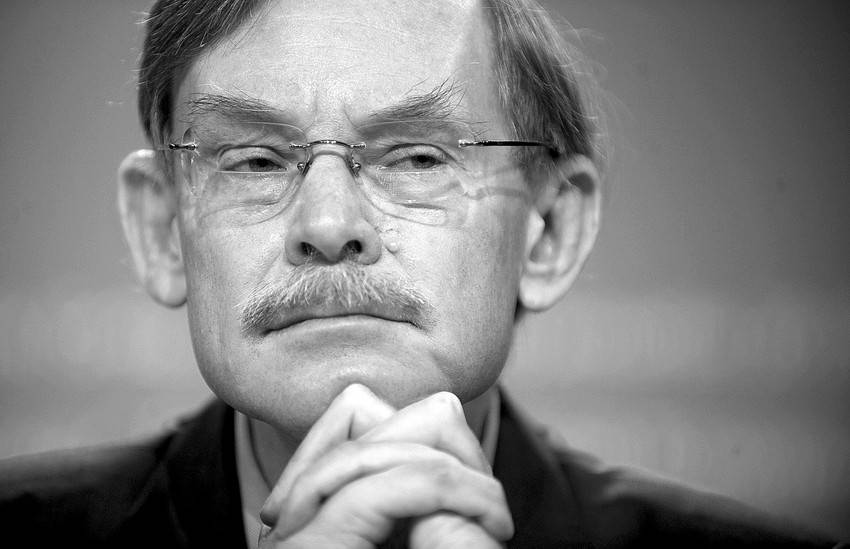 El presidente del Banco Mundial, Robert Zoellick, durante una rueda de prensa celebrada en la sede del FMI en Washington DC. 