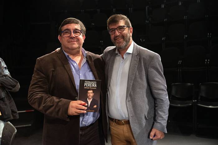 Alfredo Percovich y Fernando Pereira, en el teatro Circular (30.11.2023). · Foto: Martín Varela Umpiérrez