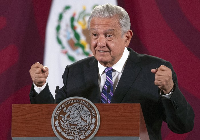 Andrés Manuel López Obrador durante una conferencia de prensa, este lunes, en Ciudad de México. · Foto: Claudio Cruz, AFP