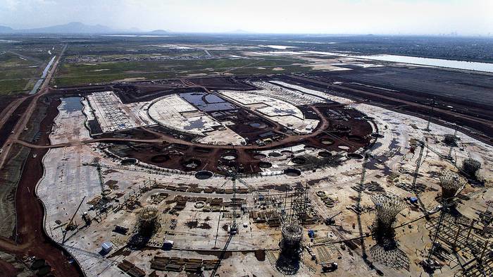 Vista aérea de la construcción del nuevo aeropuerto de Ciudad de México, en Texcoco, el 6 de noviembre.  · Foto: Pedro Pardo, AFP