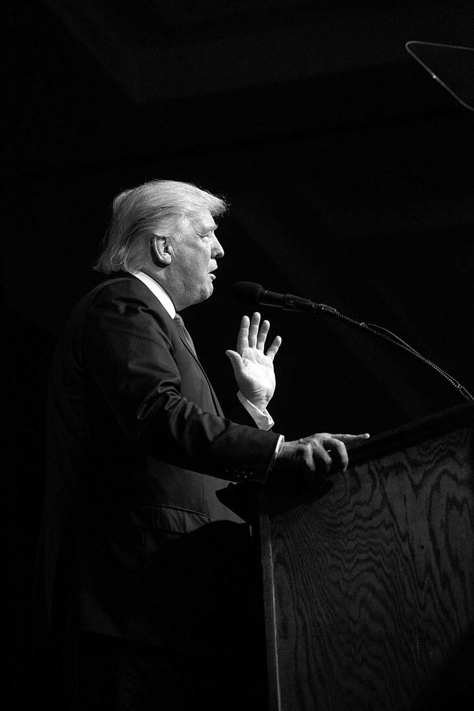 Donald Trump, candidato presidencial republicano, durante un acto en el Centro de Convenciones de Pueblo, Colorado, el lunes. Foto: Theo Stroomer, AFP