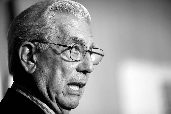 Mario Vargas Llosa. Foto: Iván Franco (archivo, abril de 2011)