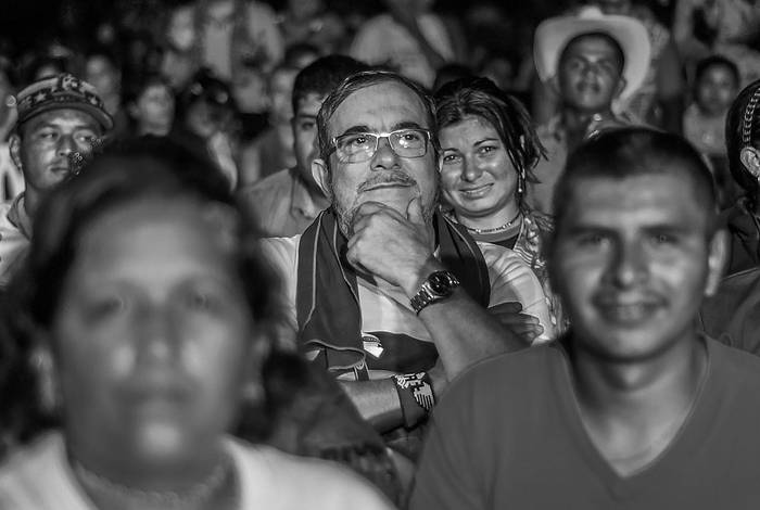 Timoleón Jiménez, alias Timochenko, jefe de las Fuerzas Armadas Revolucionarias de Colombia, durante la 10ª Conferencia Nacional Guerrillera en Llanos del Yarí, Colombia. Foto: Luis Acosta, AFP