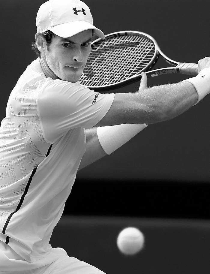 El británico Andy Murray durante el partido con el taiwanés Lu Yen-Hsun,
ayer, en Wimbledon, Londres. Foto: Justin Tallis, Afp