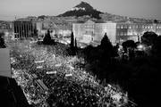 Movilización por el No en el próximo referéndum, ayer, frente al Parlamento griego en Atenas. Foto: Louisa Gouliamaki, Afp
